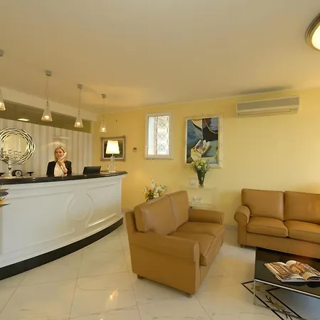 Hotel apartamentowy Atlantic Alassio