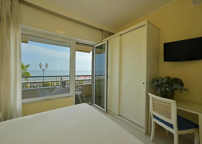 Atlantic Lägenhetshotell 4*