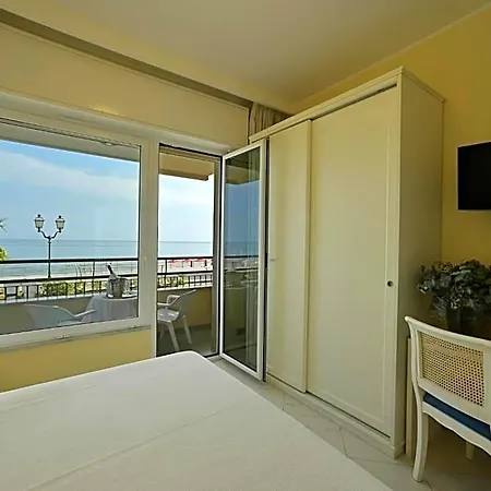 Atlantic Lejlighedshotel Alassio