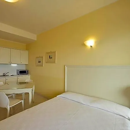 Lejlighedshotel Atlantic 4*