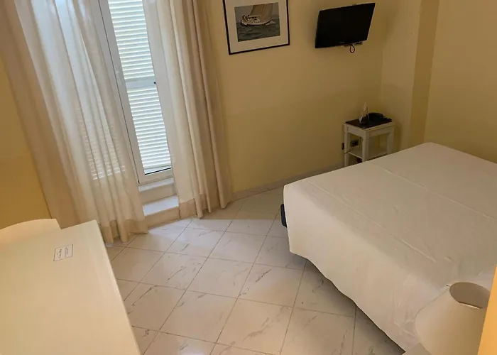 Apart Otel Atlantic 4*